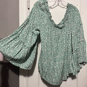 3/$10 flare sleeve top